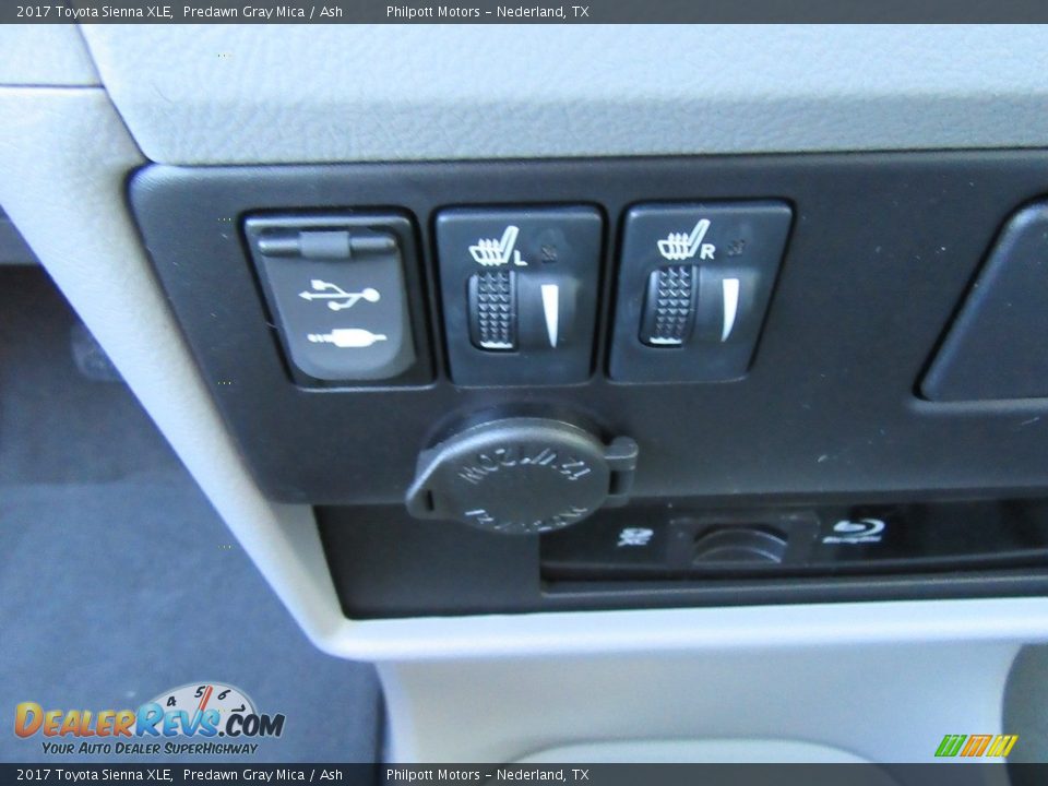 2017 Toyota Sienna XLE Predawn Gray Mica / Ash Photo #29