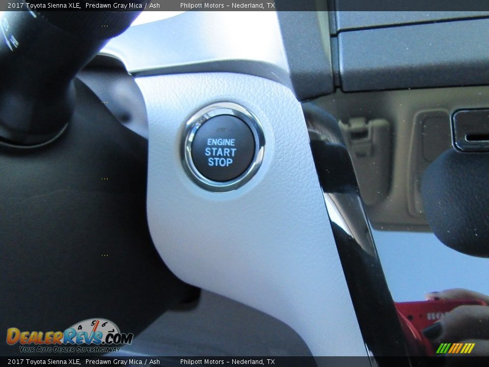 2017 Toyota Sienna XLE Predawn Gray Mica / Ash Photo #31