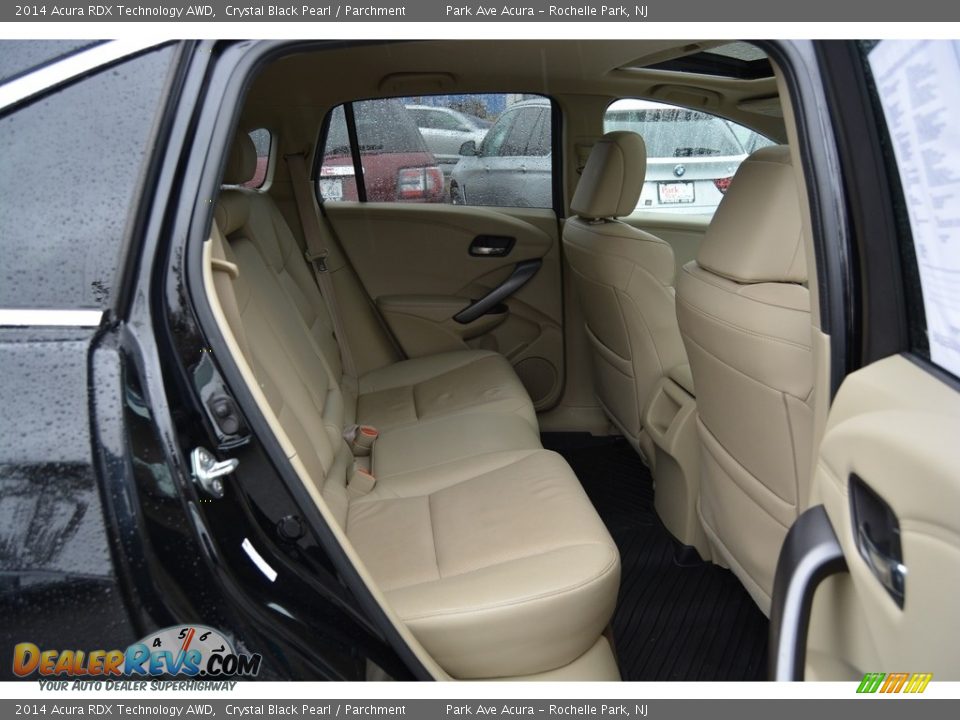 2014 Acura RDX Technology AWD Crystal Black Pearl / Parchment Photo #26