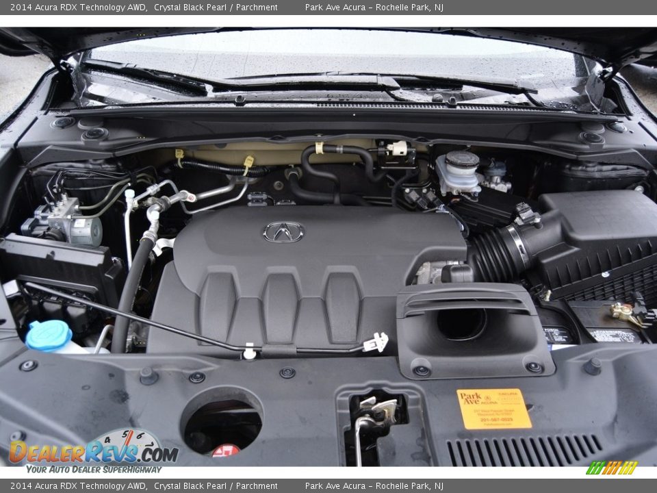 2014 Acura RDX Technology AWD Crystal Black Pearl / Parchment Photo #31