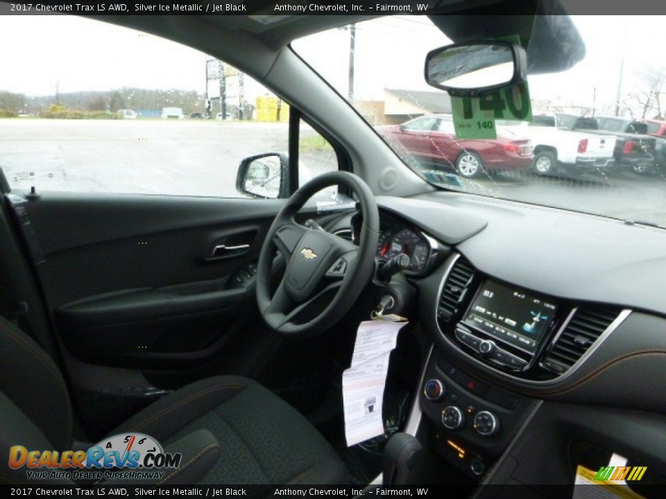 2017 Chevrolet Trax LS AWD Silver Ice Metallic / Jet Black Photo #4