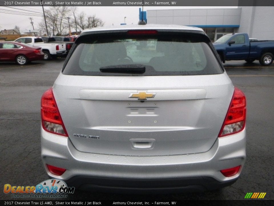 2017 Chevrolet Trax LS AWD Silver Ice Metallic / Jet Black Photo #8