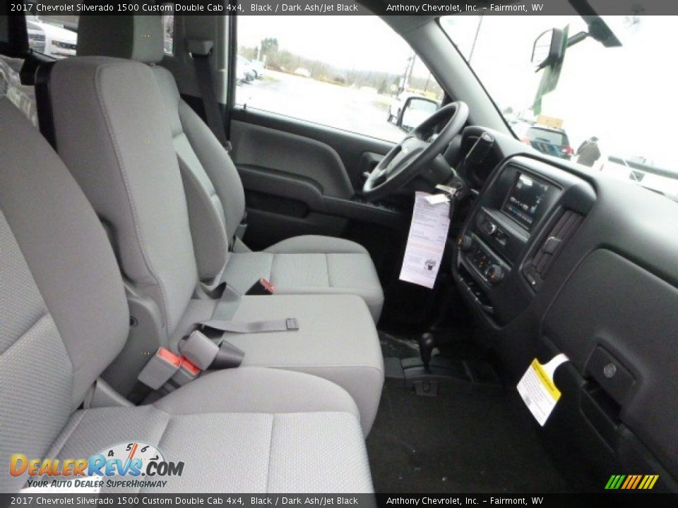 2017 Chevrolet Silverado 1500 Custom Double Cab 4x4 Black / Dark Ash/Jet Black Photo #3