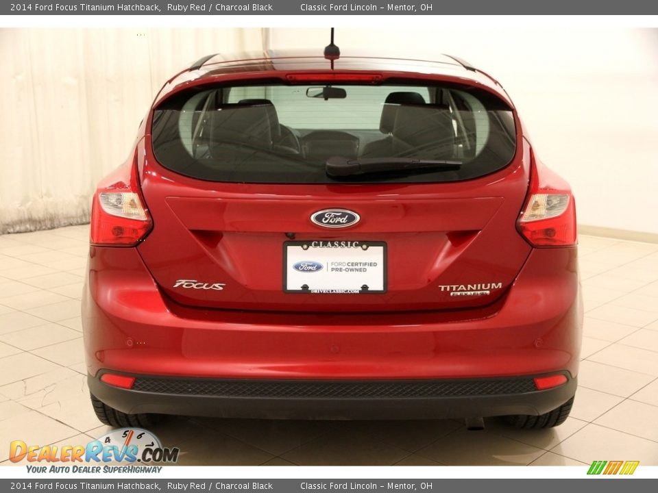 2014 Ford Focus Titanium Hatchback Ruby Red / Charcoal Black Photo #18