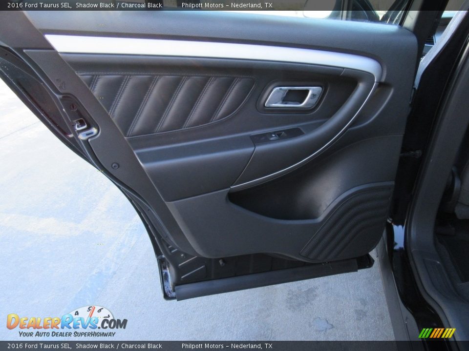 2016 Ford Taurus SEL Shadow Black / Charcoal Black Photo #17