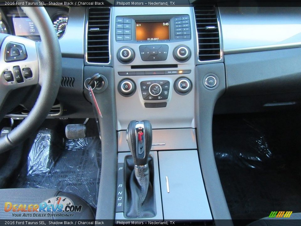 2016 Ford Taurus SEL Shadow Black / Charcoal Black Photo #24
