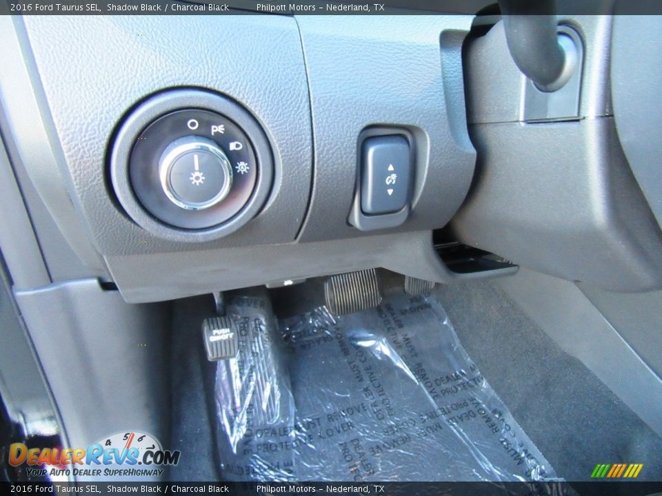 2016 Ford Taurus SEL Shadow Black / Charcoal Black Photo #30
