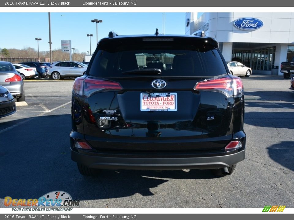 2016 Toyota RAV4 LE Black / Black Photo #4