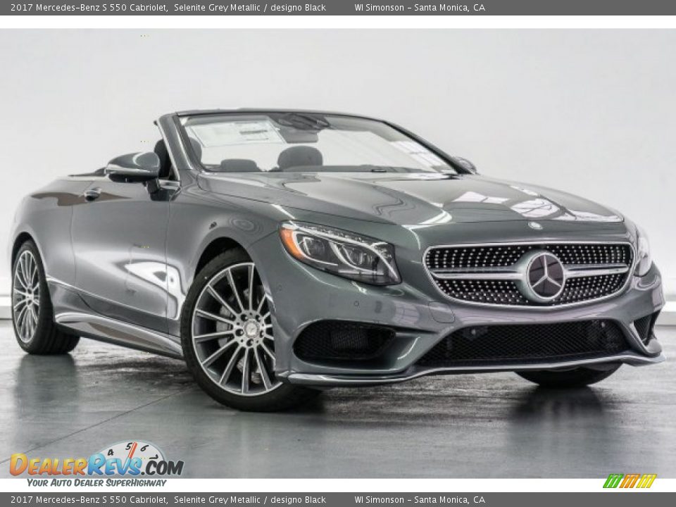 Front 3/4 View of 2017 Mercedes-Benz S 550 Cabriolet Photo #12