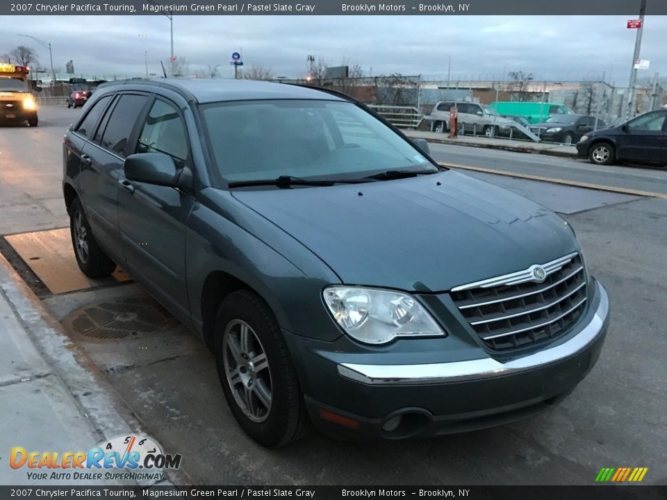 2007 Chrysler Pacifica Touring Magnesium Green Pearl / Pastel Slate Gray Photo #3