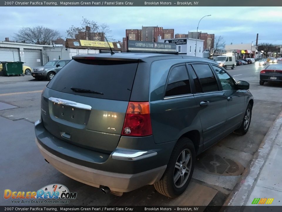 2007 Chrysler Pacifica Touring Magnesium Green Pearl / Pastel Slate Gray Photo #5