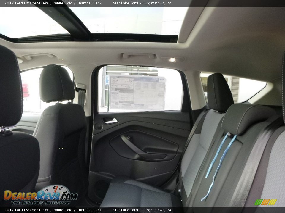 2017 Ford Escape SE 4WD White Gold / Charcoal Black Photo #10