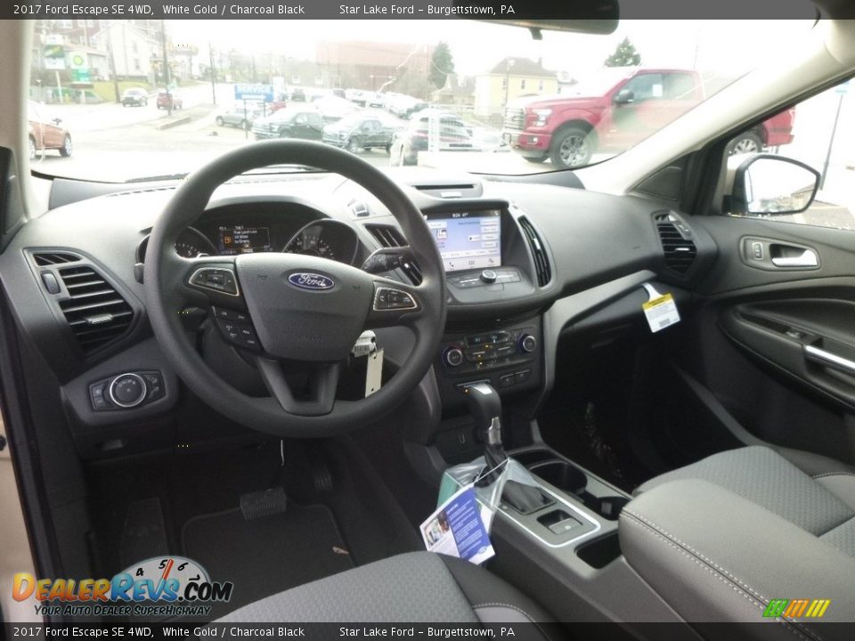 2017 Ford Escape SE 4WD White Gold / Charcoal Black Photo #11