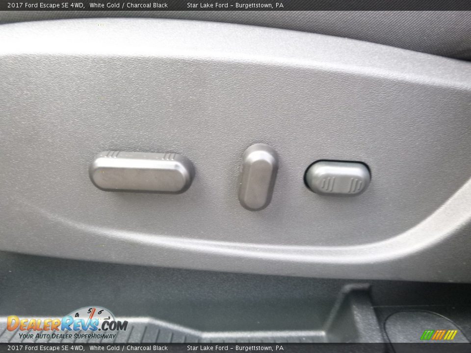 2017 Ford Escape SE 4WD White Gold / Charcoal Black Photo #15