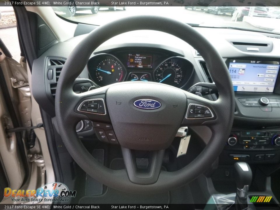 2017 Ford Escape SE 4WD White Gold / Charcoal Black Photo #16