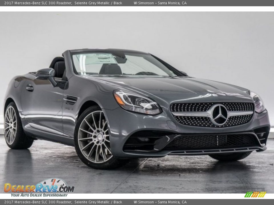 Front 3/4 View of 2017 Mercedes-Benz SLC 300 Roadster Photo #12
