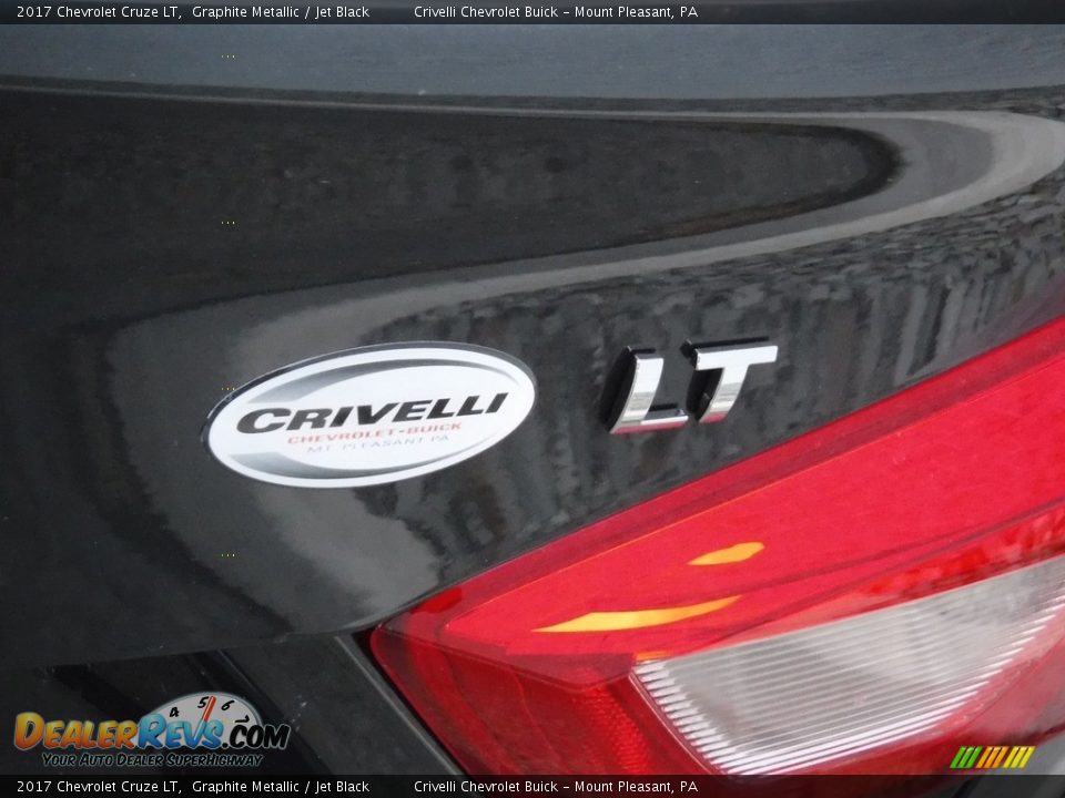 2017 Chevrolet Cruze LT Graphite Metallic / Jet Black Photo #7