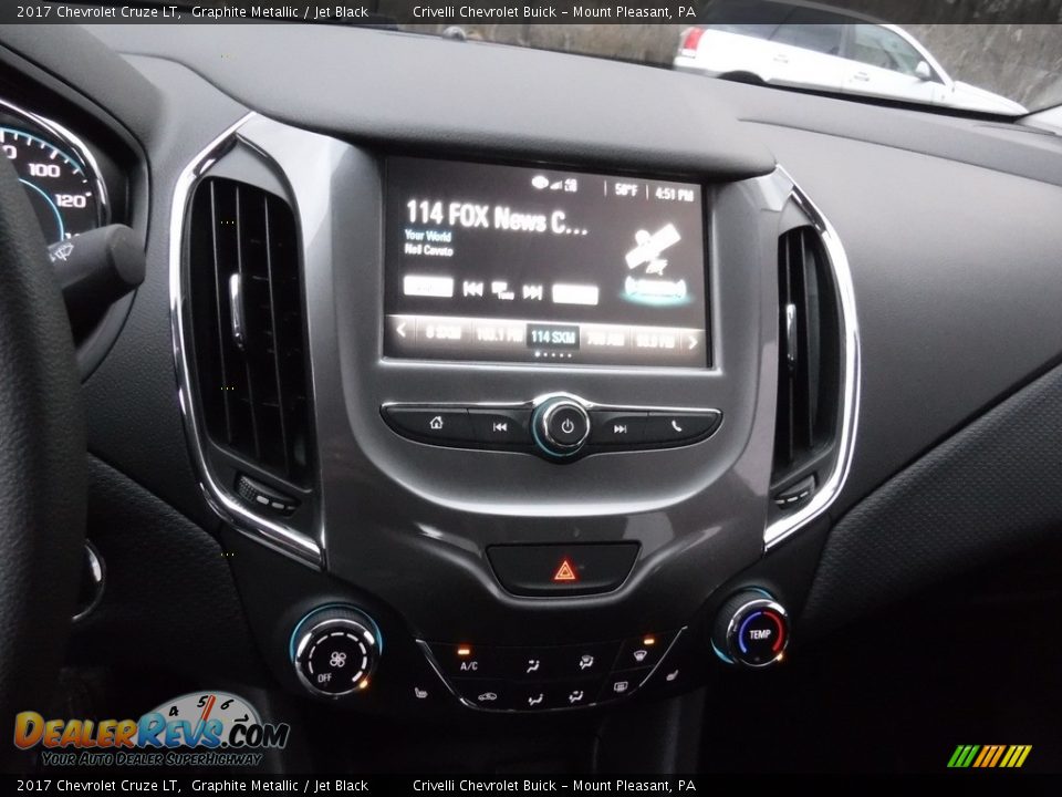 2017 Chevrolet Cruze LT Graphite Metallic / Jet Black Photo #13