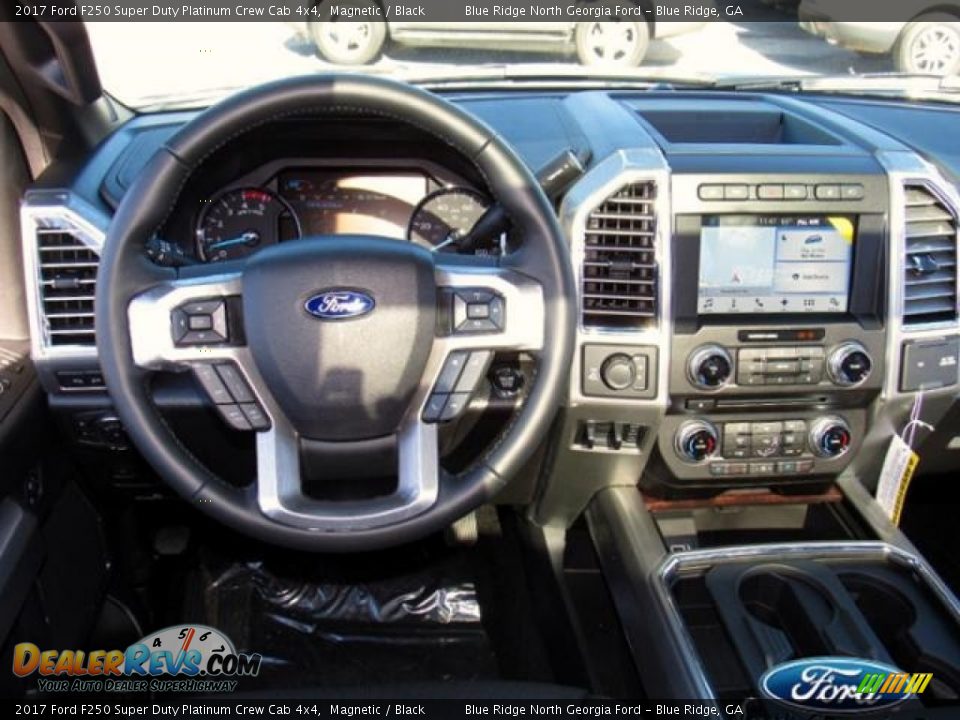 2017 Ford F250 Super Duty Platinum Crew Cab 4x4 Magnetic / Black Photo #16