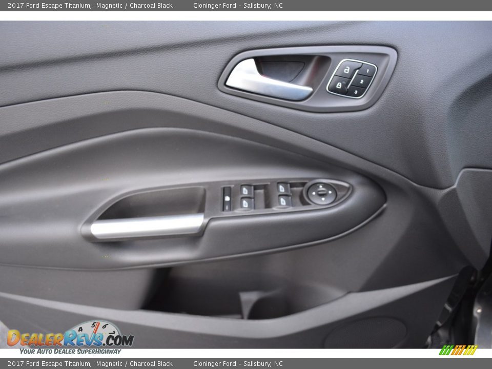 Door Panel of 2017 Ford Escape Titanium Photo #5