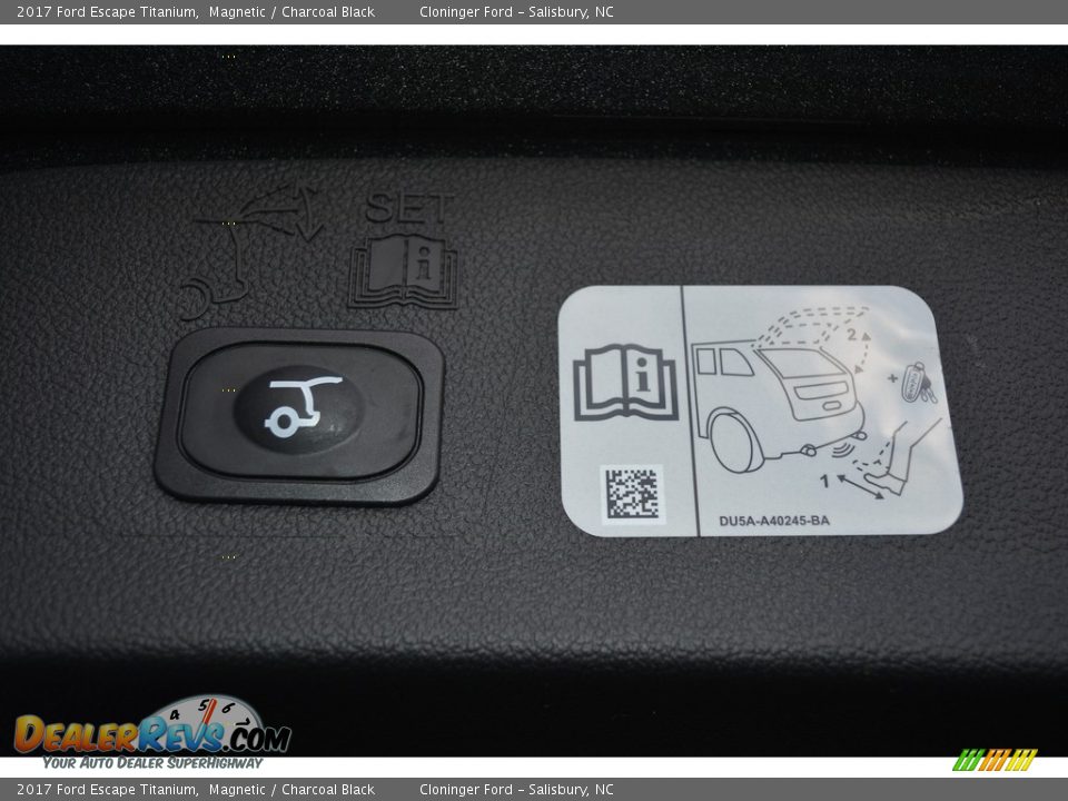 2017 Ford Escape Titanium Magnetic / Charcoal Black Photo #10