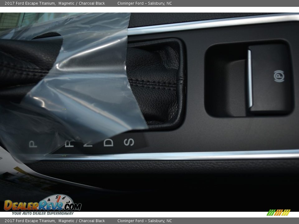 2017 Ford Escape Titanium Magnetic / Charcoal Black Photo #17