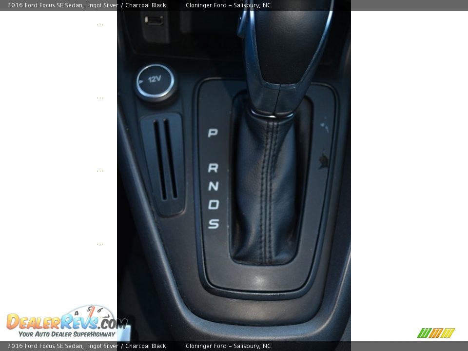 2016 Ford Focus SE Sedan Ingot Silver / Charcoal Black Photo #22