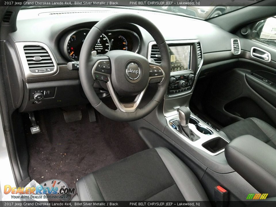 2017 Jeep Grand Cherokee Laredo 4x4 Billet Silver Metallic / Black Photo #9