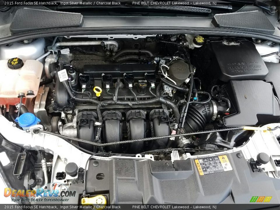 2015 Ford Focus SE Hatchback Ingot Silver Metallic / Charcoal Black Photo #27