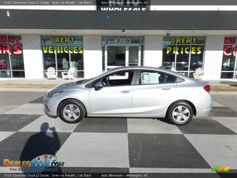 2016 Chevrolet Cruze LS Sedan Silver Ice Metallic / Jet Black Photo #1