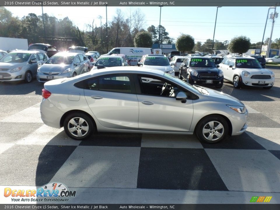 2016 Chevrolet Cruze LS Sedan Silver Ice Metallic / Jet Black Photo #3