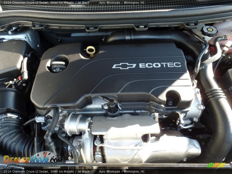 2016 Chevrolet Cruze LS Sedan Silver Ice Metallic / Jet Black Photo #6