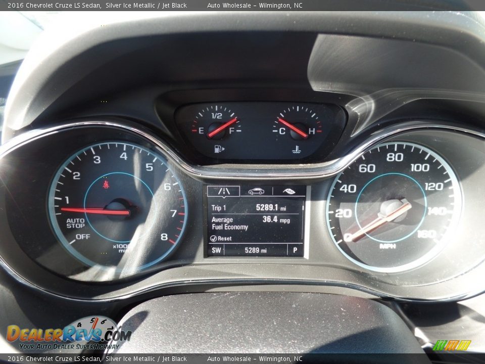 2016 Chevrolet Cruze LS Sedan Silver Ice Metallic / Jet Black Photo #16