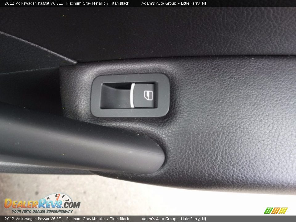 2012 Volkswagen Passat V6 SEL Platinum Gray Metallic / Titan Black Photo #17