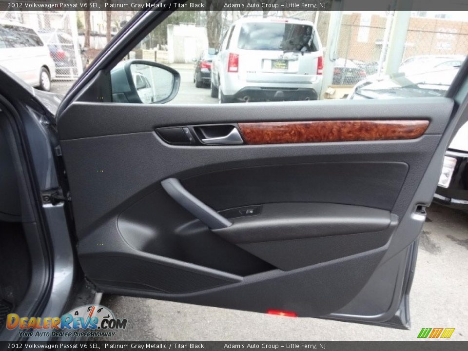 2012 Volkswagen Passat V6 SEL Platinum Gray Metallic / Titan Black Photo #18