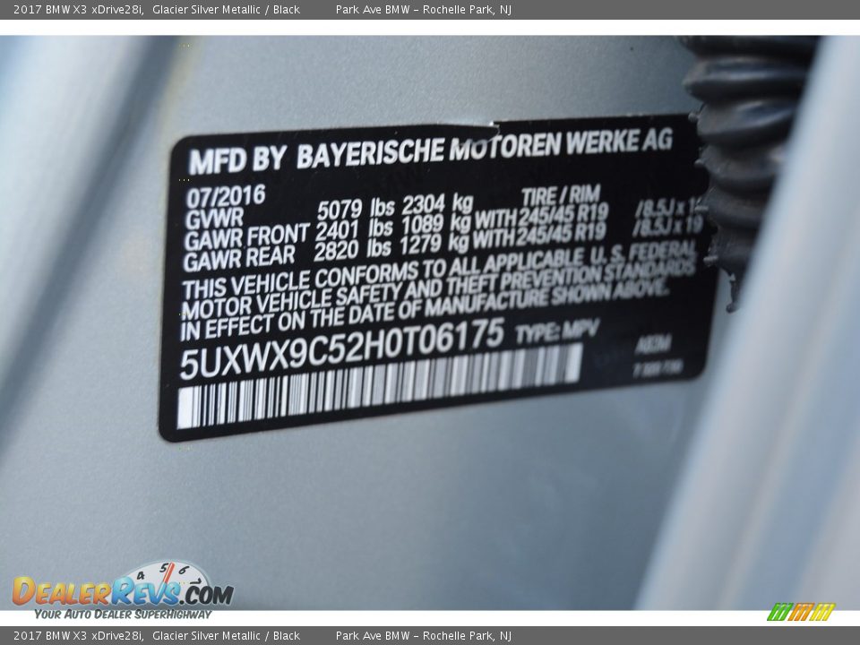 2017 BMW X3 xDrive28i Glacier Silver Metallic / Black Photo #35
