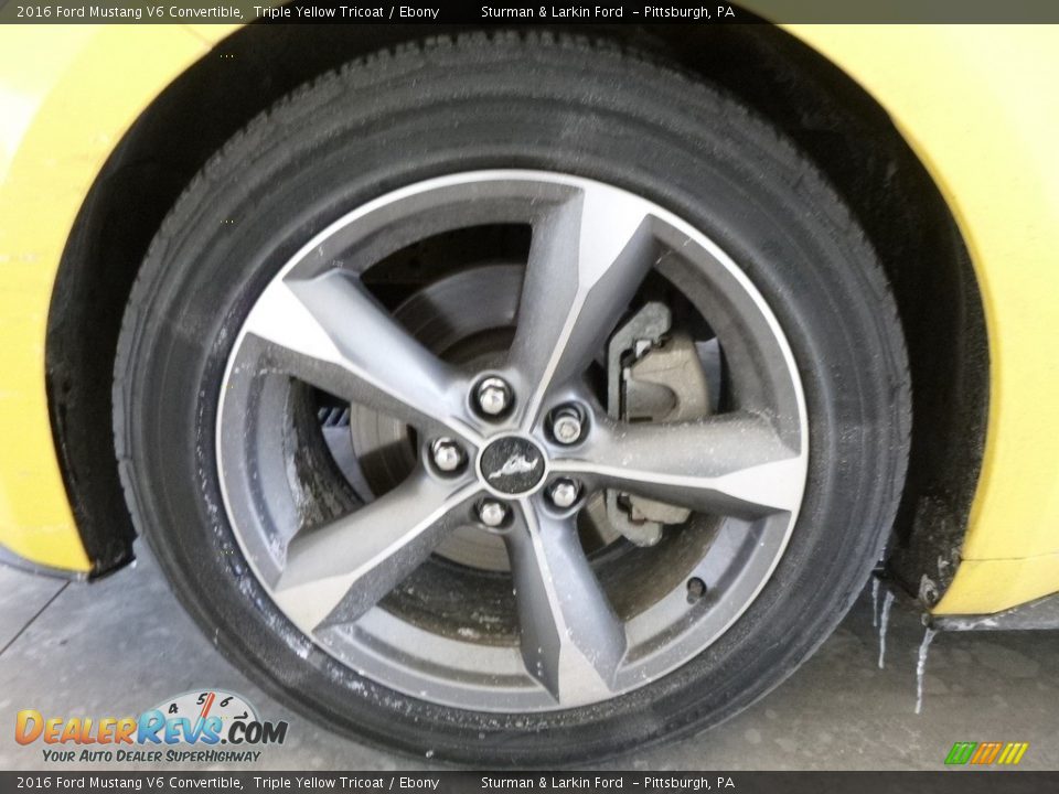 2016 Ford Mustang V6 Convertible Triple Yellow Tricoat / Ebony Photo #5