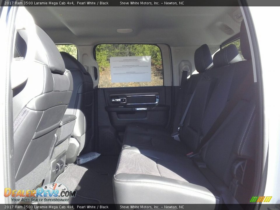 2017 Ram 3500 Laramie Mega Cab 4x4 Pearl White / Black Photo #12