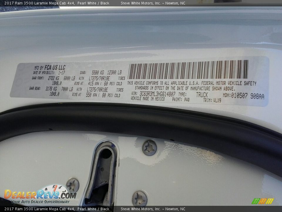 2017 Ram 3500 Laramie Mega Cab 4x4 Pearl White / Black Photo #23