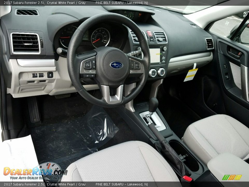 2017 Subaru Forester 2.5i Crystal White Pearl / Gray Photo #9
