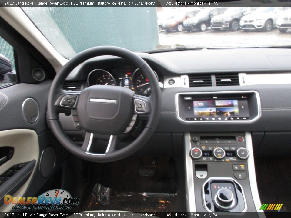 2017 Land Rover Range Rover Evoque SE Premium Baltoro Ice Metallic / Lunar/Ivory Photo #14