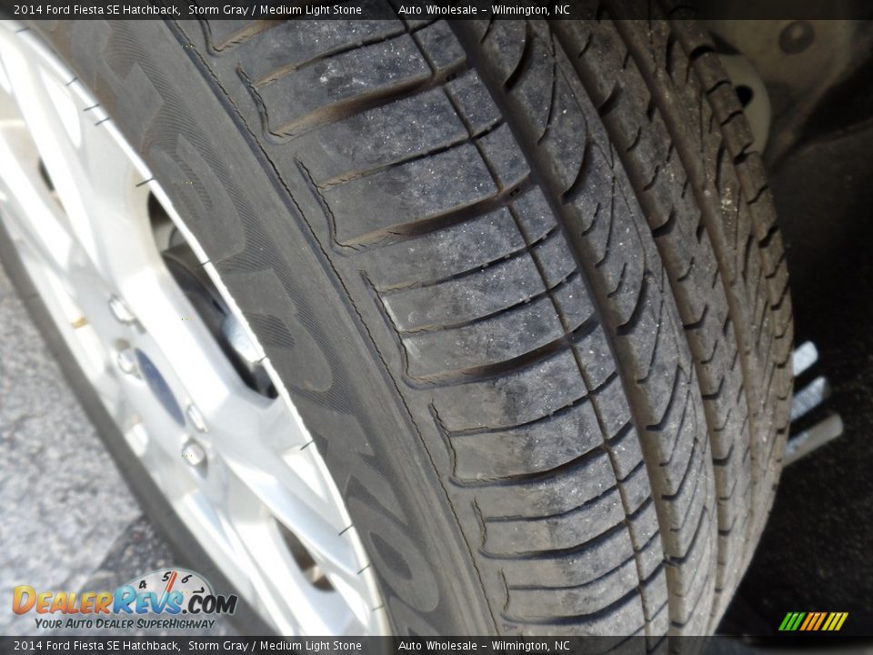 2014 Ford Fiesta SE Hatchback Storm Gray / Medium Light Stone Photo #9