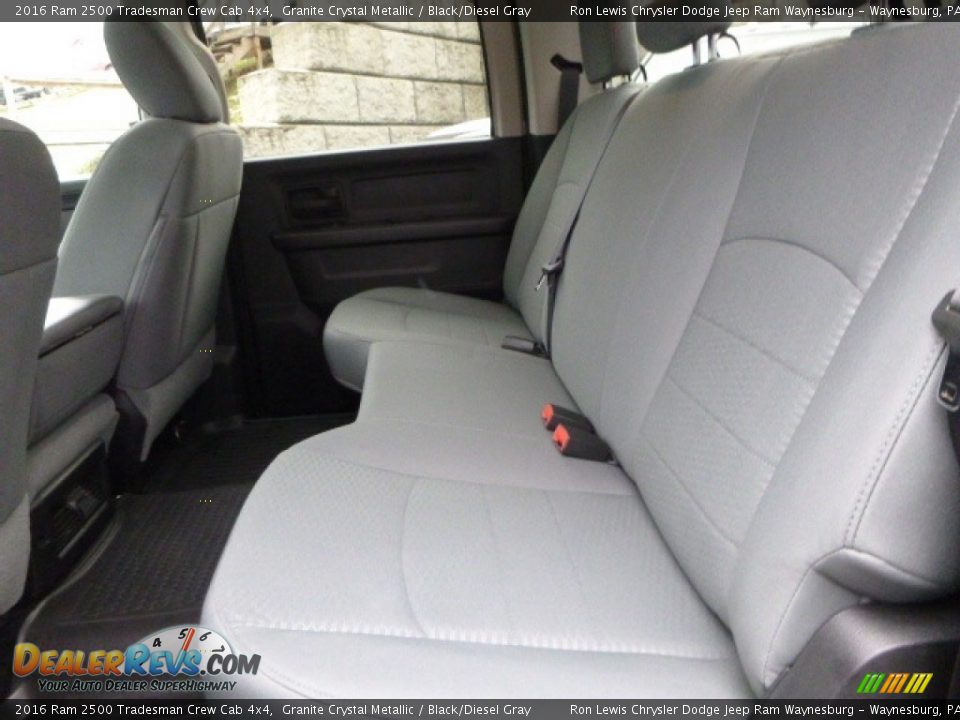 2016 Ram 2500 Tradesman Crew Cab 4x4 Granite Crystal Metallic / Black/Diesel Gray Photo #4