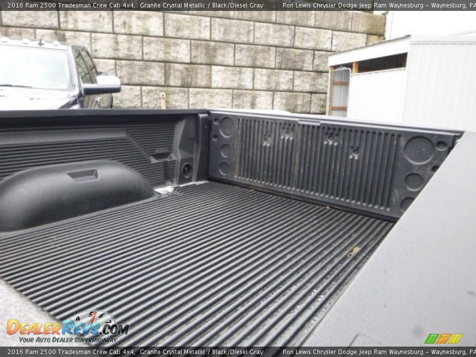 2016 Ram 2500 Tradesman Crew Cab 4x4 Granite Crystal Metallic / Black/Diesel Gray Photo #5
