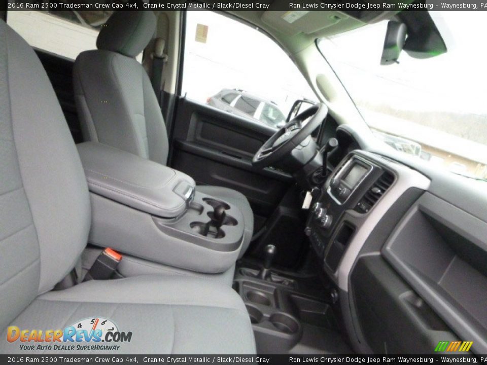 2016 Ram 2500 Tradesman Crew Cab 4x4 Granite Crystal Metallic / Black/Diesel Gray Photo #9