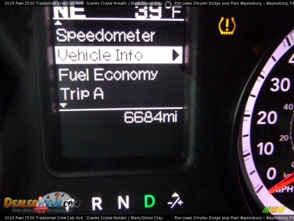 2016 Ram 2500 Tradesman Crew Cab 4x4 Granite Crystal Metallic / Black/Diesel Gray Photo #18