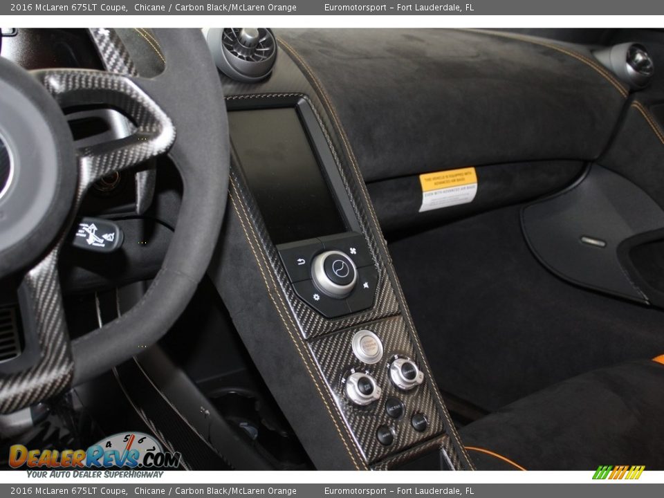 Controls of 2016 McLaren 675LT Coupe Photo #41