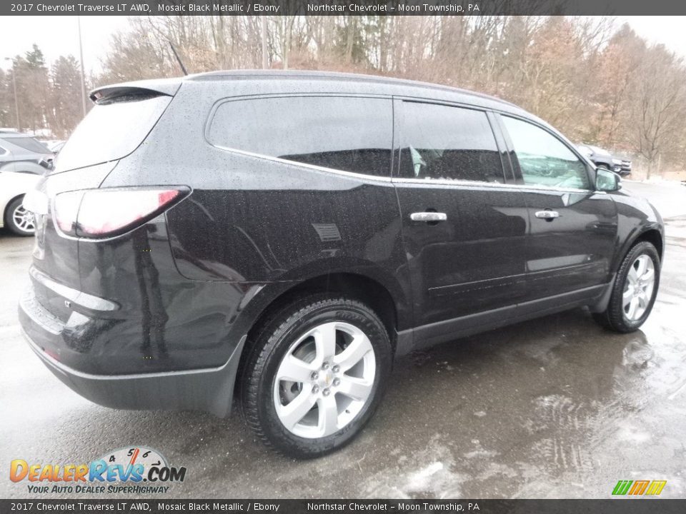 2017 Chevrolet Traverse LT AWD Mosaic Black Metallic / Ebony Photo #5