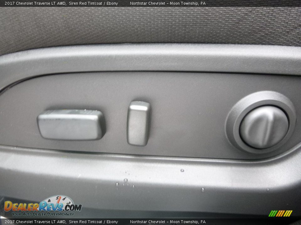 2017 Chevrolet Traverse LT AWD Siren Red Tintcoat / Ebony Photo #16