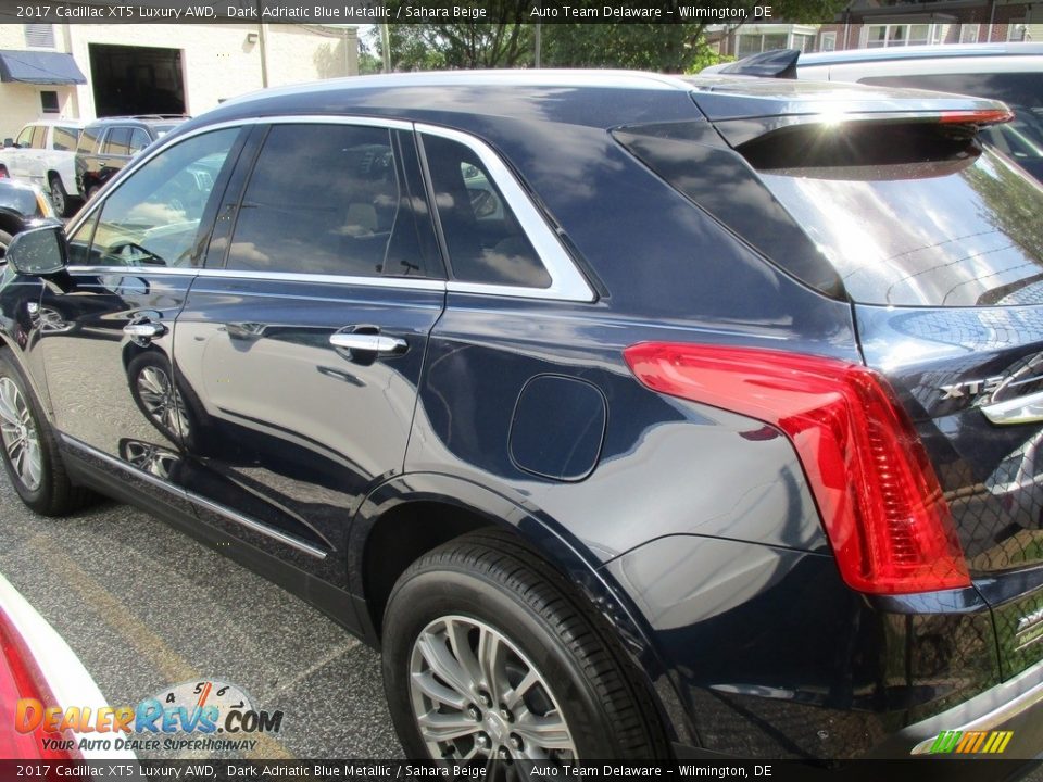 2017 Cadillac XT5 Luxury AWD Dark Adriatic Blue Metallic / Sahara Beige Photo #5